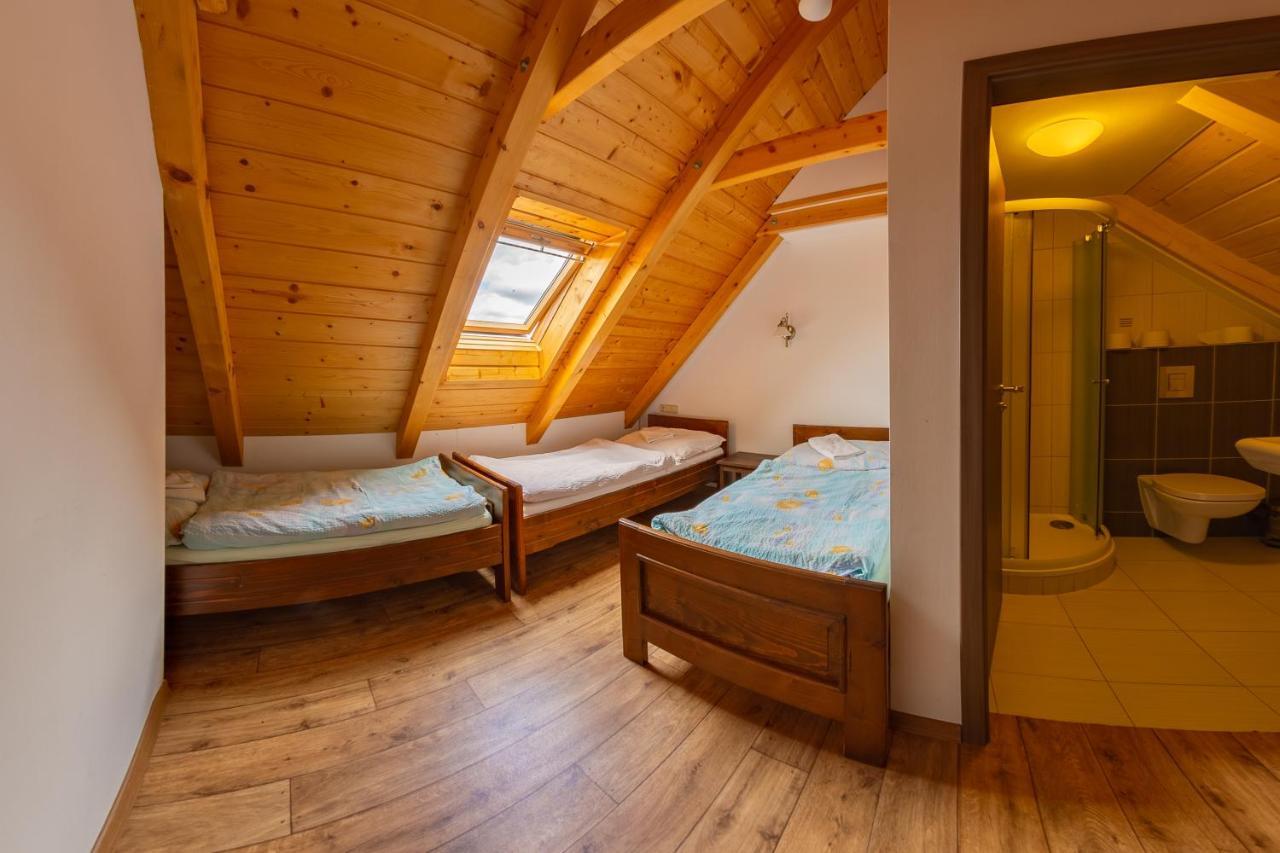 Pension & Restaurant U Konske Drahy Holkov Velešín 외부 사진